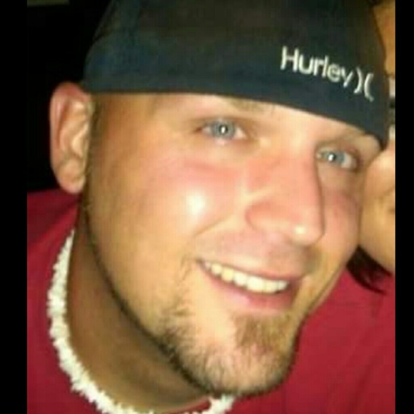 Meet your Posher, Chad - Picture 1 of 1